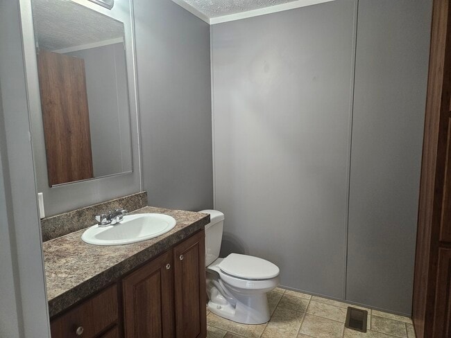 Building Photo - 116 Lynnwood Cir