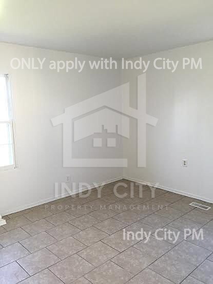 Building Photo - 6658 E 43rd Pl