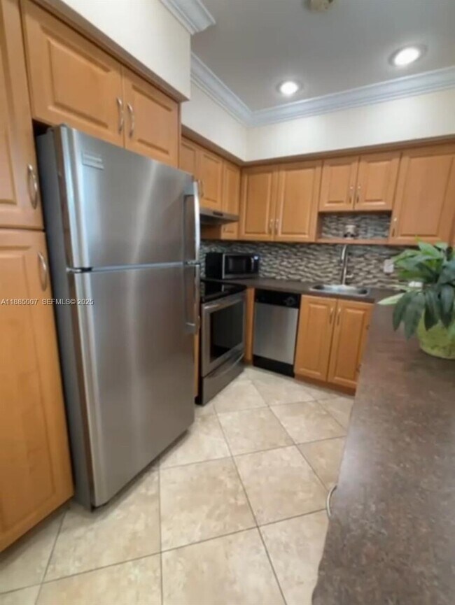 Building Photo - 500 Layne Blvd