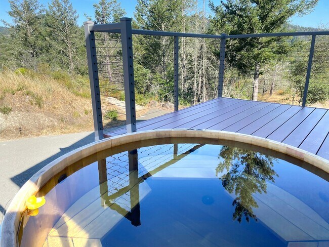 Building Photo - 323 Bodmer Ln