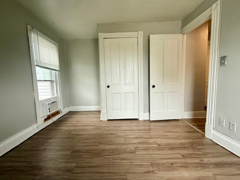 Bedroom - 321 Clay St