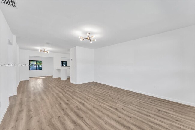 Building Photo - 3040 NW 96th St