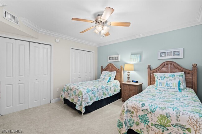 Building Photo - 9375 Gulf Shore Dr