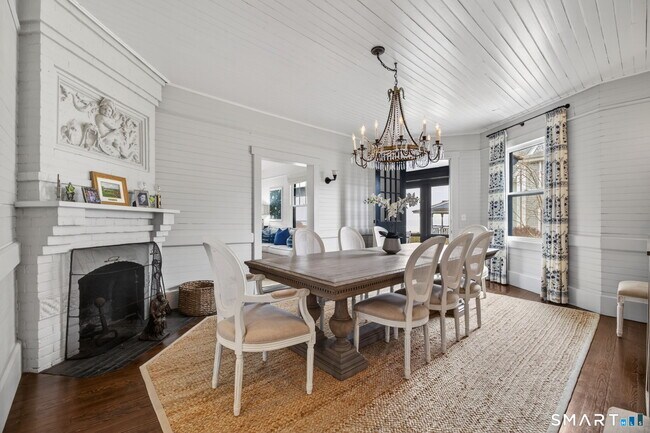 Building Photo - 28 Fenwick Ave