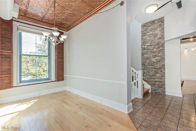 Building Photo - 408 W St Clair Ave