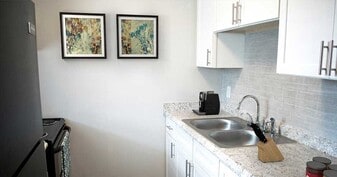 Building Photo - Promenade At Edgewater Apartments