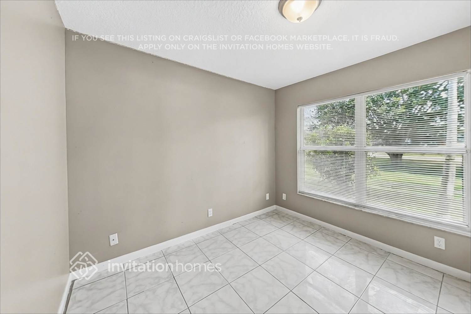 Building Photo - 17925 38th Rd N