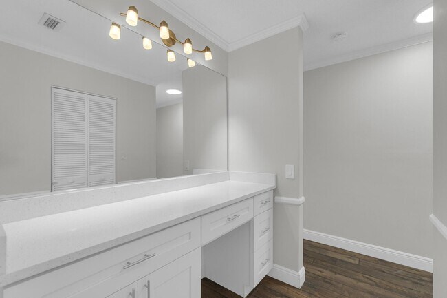 Building Photo - 23265 Boca Club Colony Cir