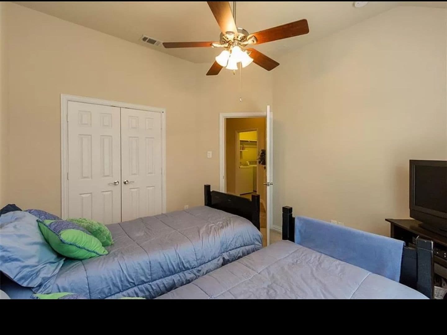 Building Photo - 897 Witherby Ln