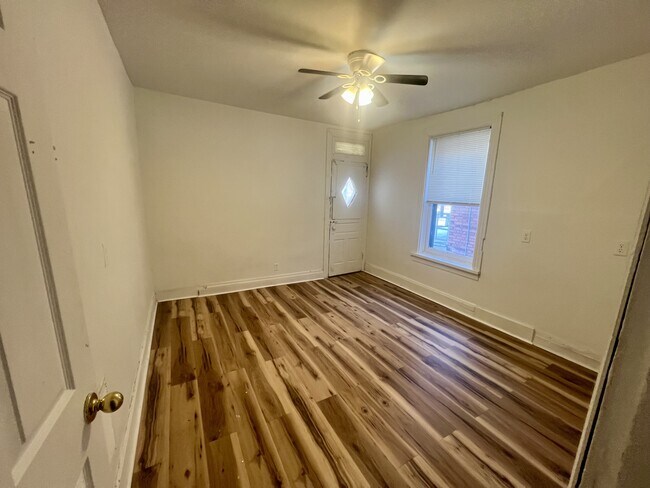 Building Photo - 26 N 16th St