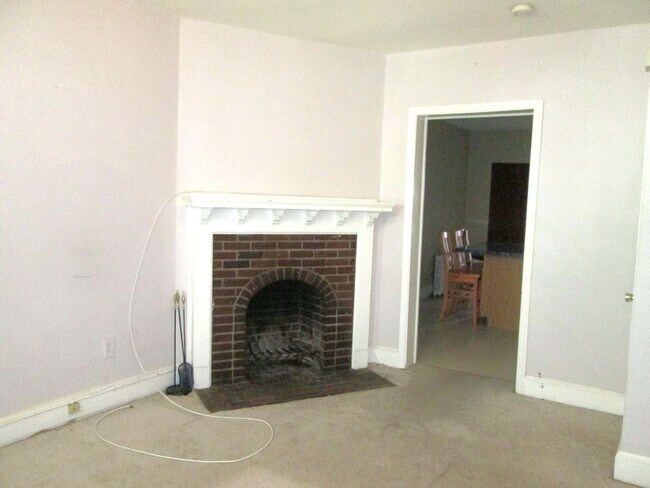 Building Photo - 0929-Castle