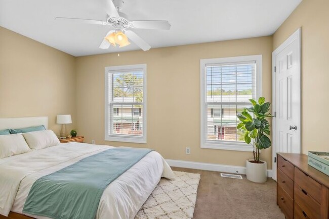 Building Photo - 2bd 2.5 bath apartment for rent on Highway 544 in Conway for August