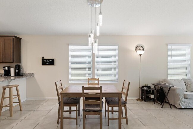 Building Photo - 86186 Mainline Rd