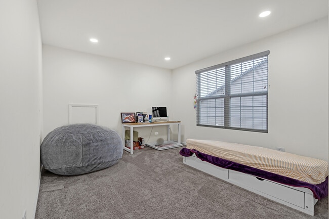 Building Photo - 61 Pacific Ave