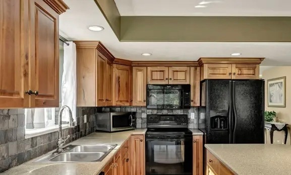 Building Photo - 1390 Henrys Point Dr