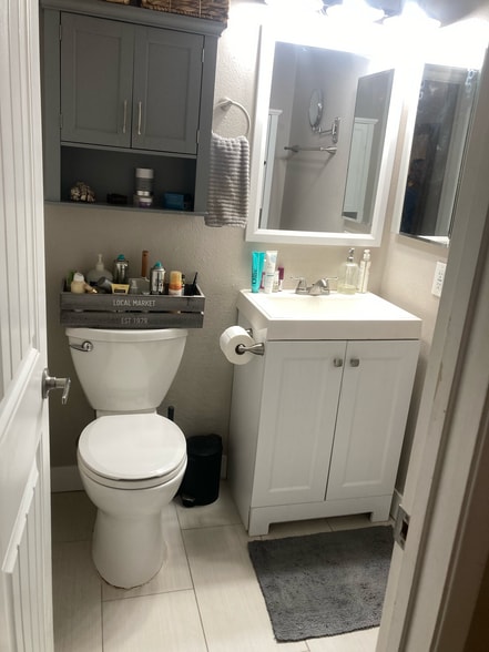 Building Photo - 3675 Cherokee Ave