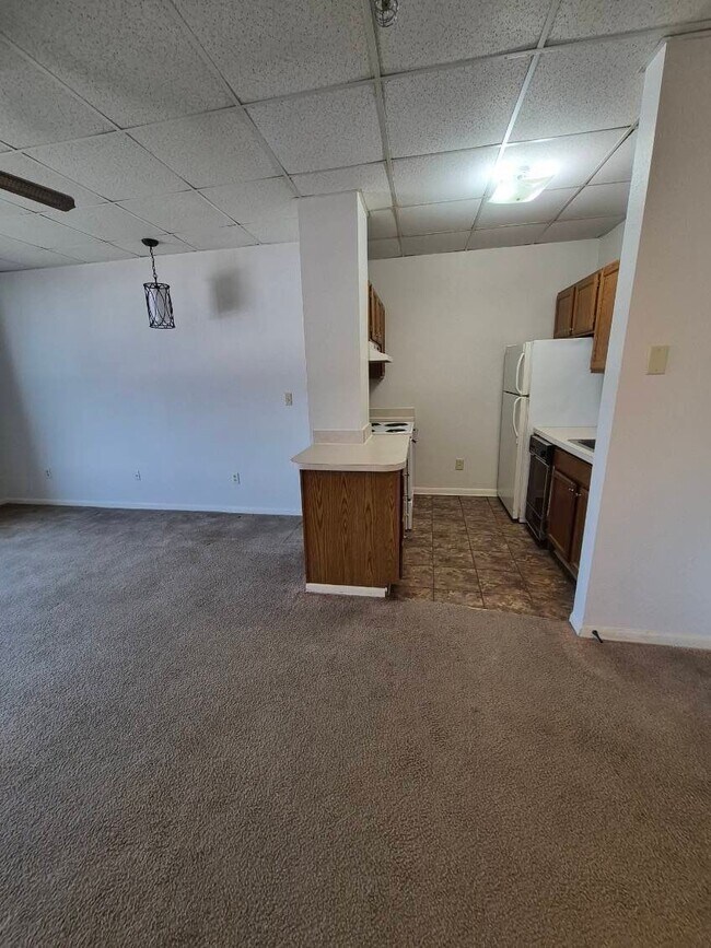 Building Photo - 624 Ludington St