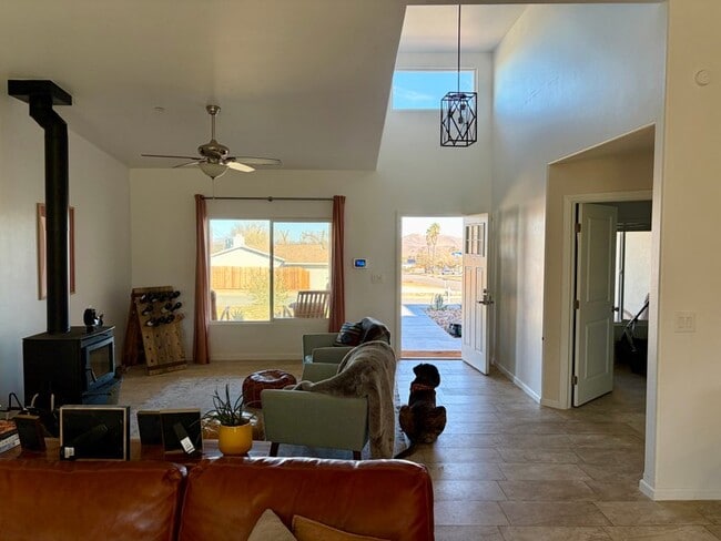 Building Photo - 58767 Delano Trail