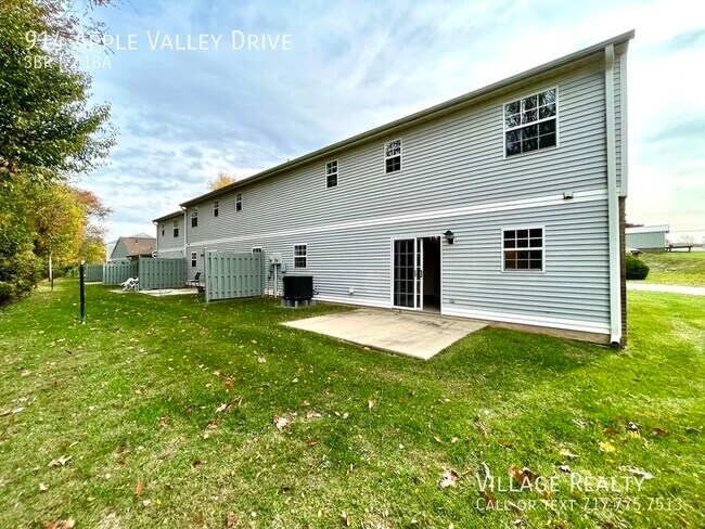 Building Photo - 914 Apple Valley Dr
