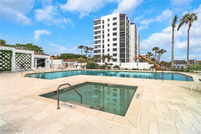 Building Photo - 2400 Gulf Shore Blvd N