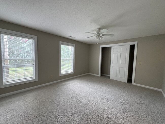 Building Photo - 51 Cambridge Cir
