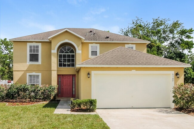 Building Photo - 5342 Woodridge Ln
