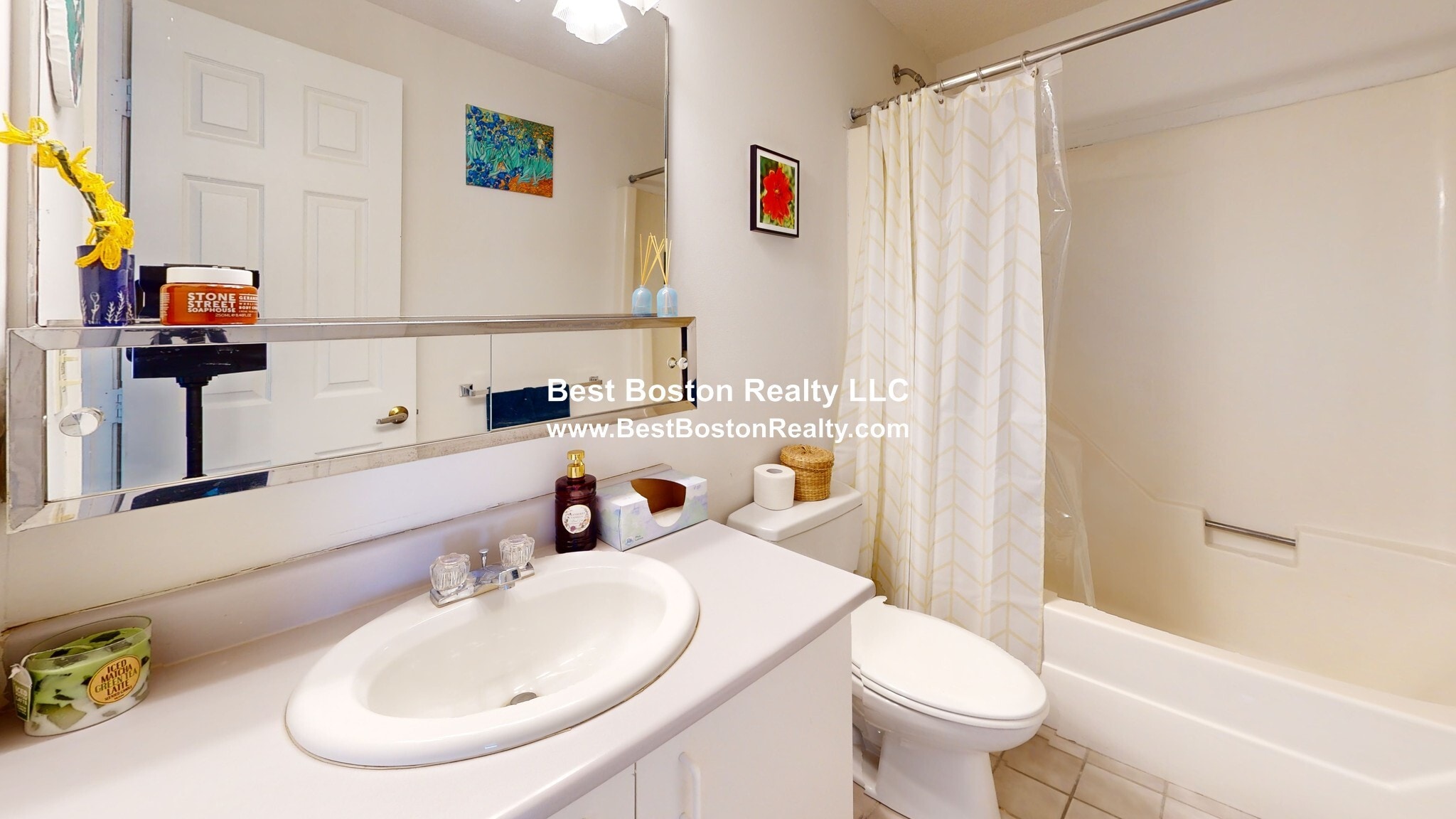 Building Photo - 175 Beacon St