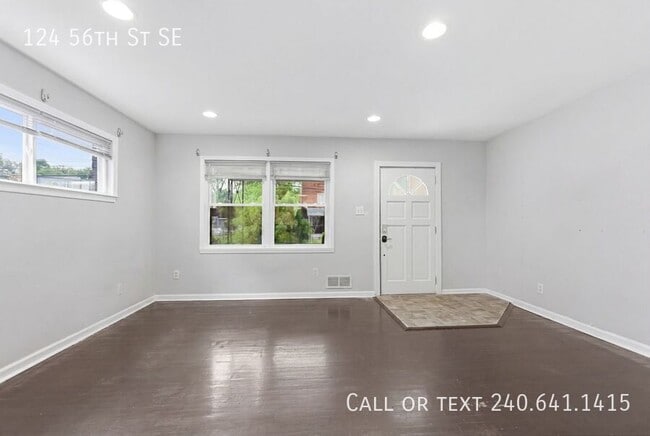 Building Photo - 124 56th St SE