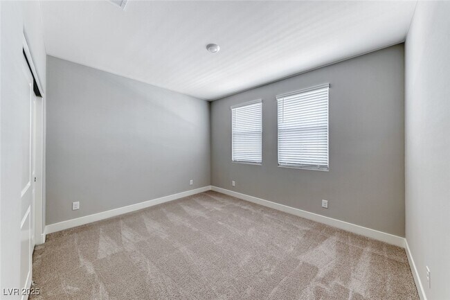 Building Photo - 510 Copper Falcon Ave