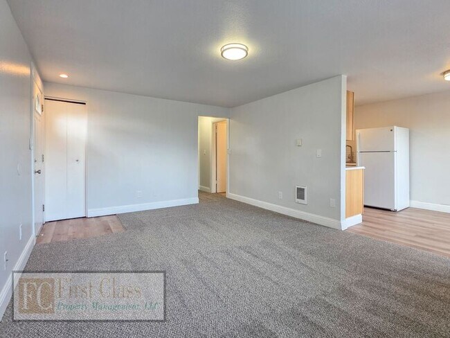 Building Photo - 12345 SW Hall Blvd