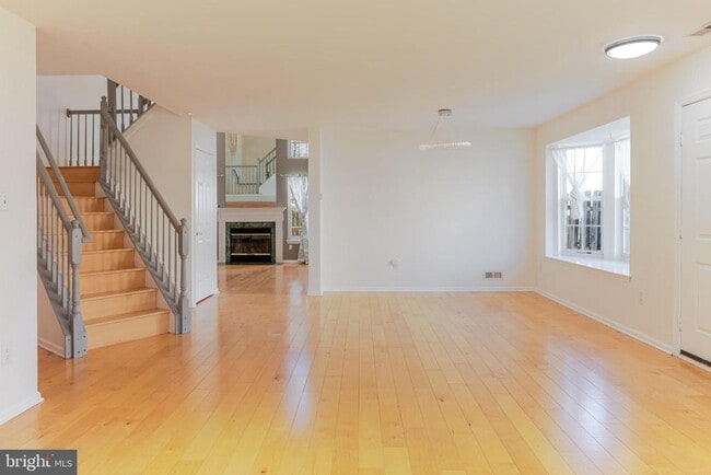 Building Photo - 21 Stokes Rd