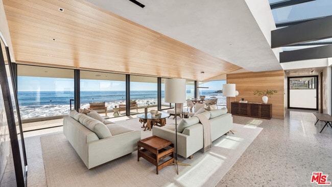 Building Photo - 31388 Broad Beach Rd