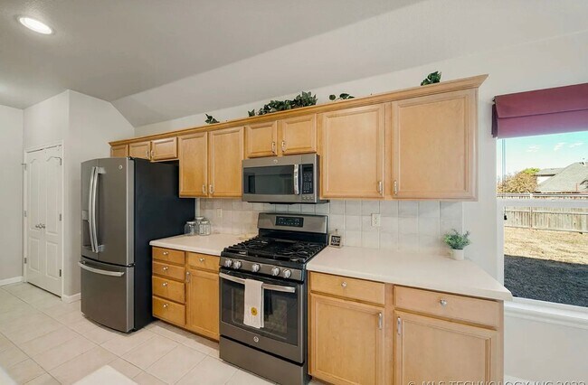 Building Photo - Immaculate home in Sawgrass at Bailey Ranch!