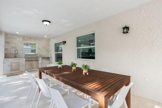 Building Photo - 20202 Back 9 Dr