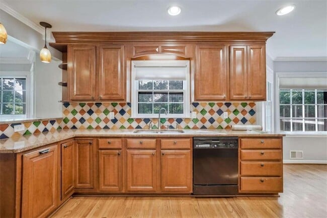 Building Photo - 5741 Wolf Laurel Dr SW
