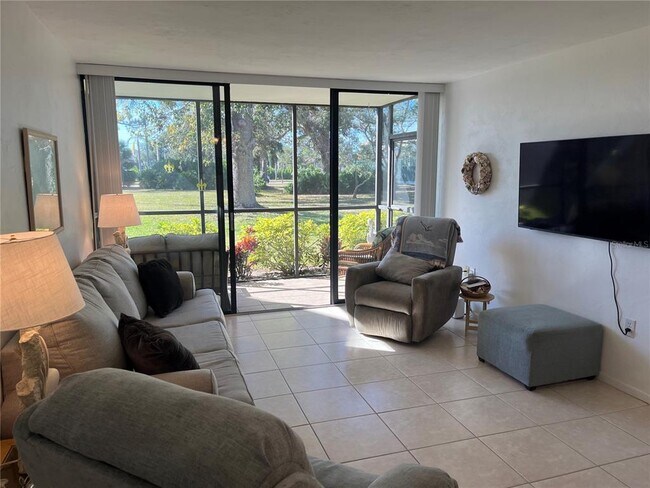 Building Photo - 612 Bird Bay Dr W