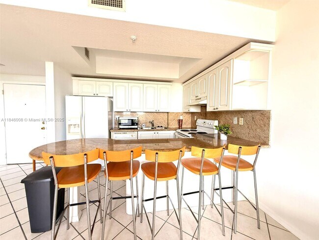 Building Photo - 3500 Coral Wy