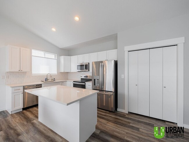 Building Photo - Charming 3-Bedroom Home in North Spokane –...