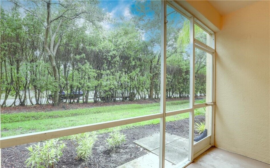 Building Photo - 4635 Saint Croix Ln