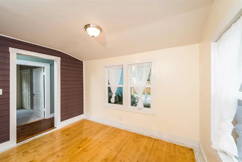 Building Photo - 98 Keith St