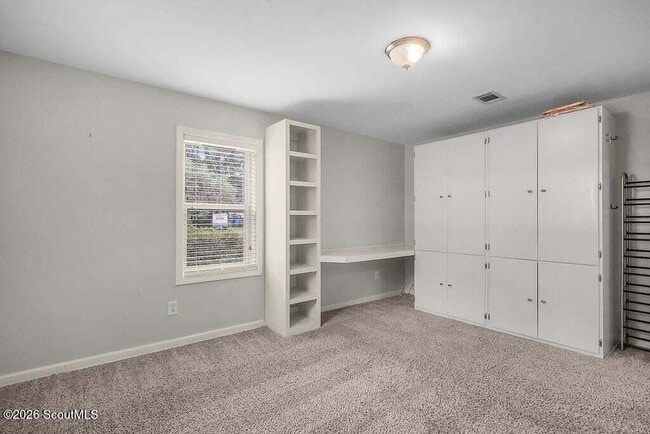 Building Photo - 1025 Lang NE Ln