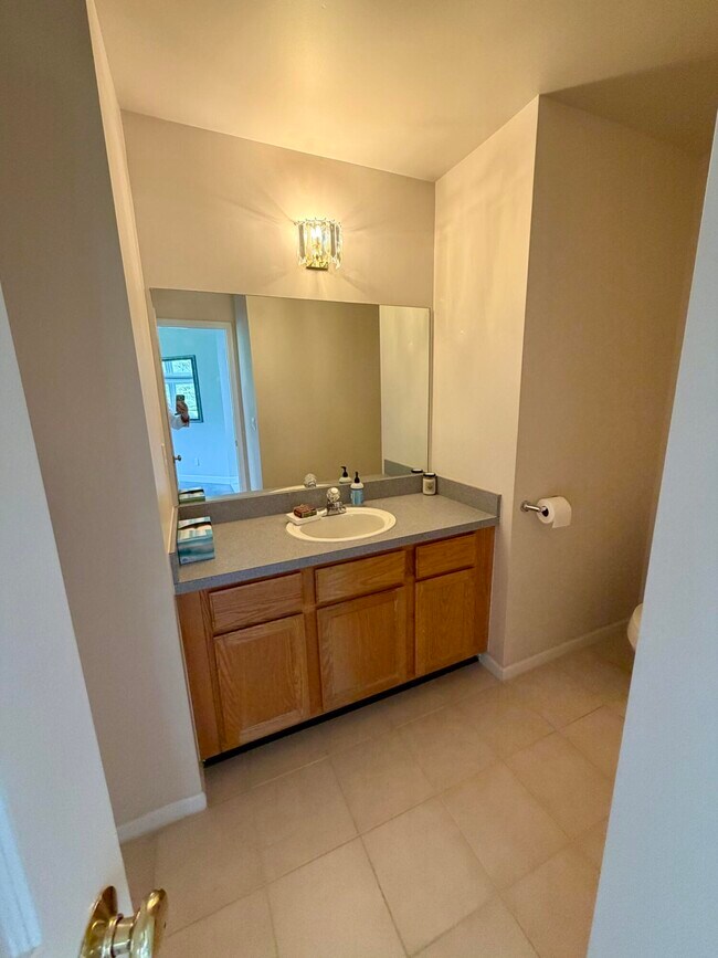 Building Photo - 6961 Suncrest Dr