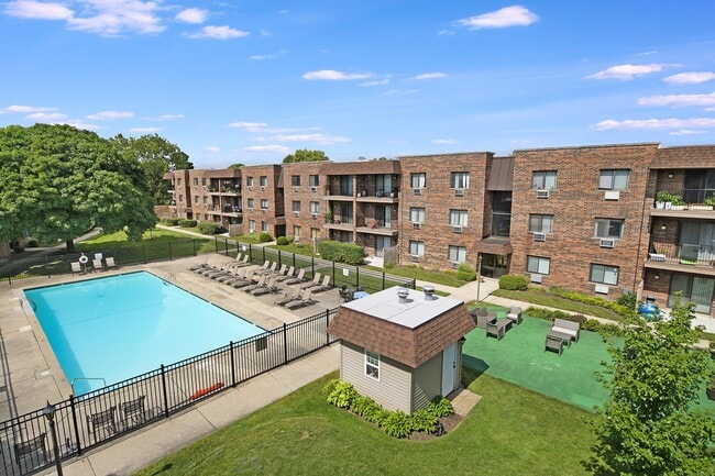 Building Photo - 3531 Central Rd