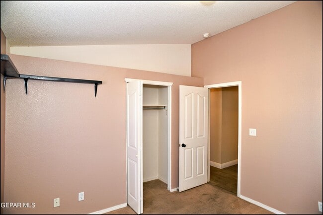 Building Photo - 3020 Tierra Mina Dr