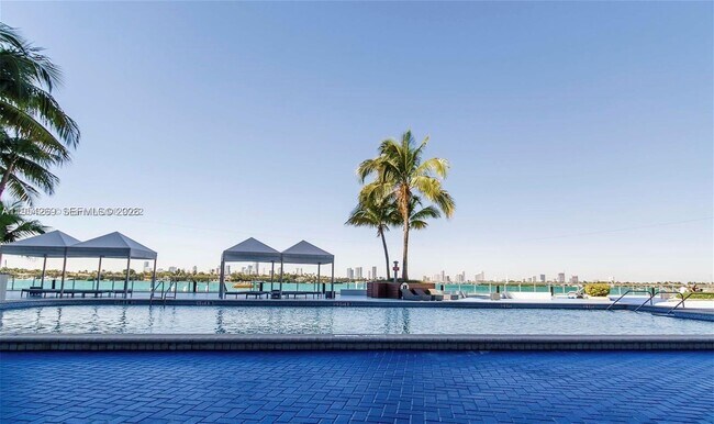 Building Photo - 1000 West Ave