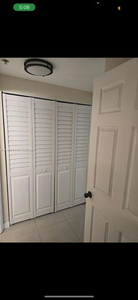 Building Photo - 2200 E Preserve Way