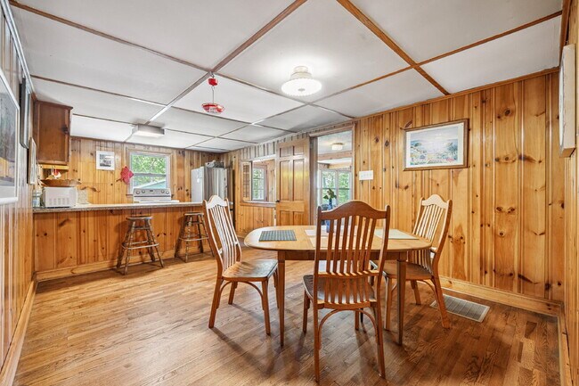 Building Photo - 4116 Tuffy Ln