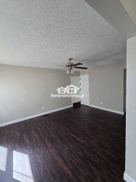 Building Photo - 415 Ames Pl