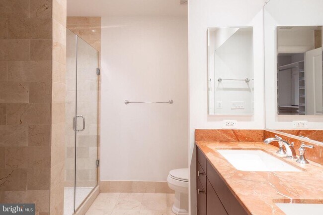 Building Photo - 2425 L St NW