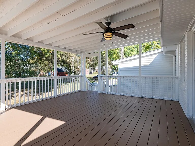 Building Photo - 205 Gatone Dr